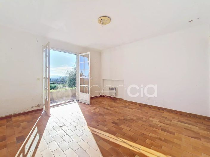 Image No.10-2 Bed House for sale