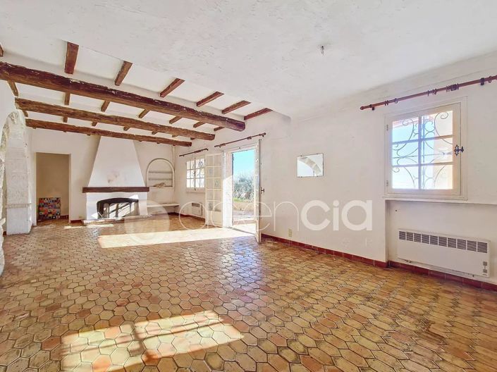 Image No.6-2 Bed House for sale