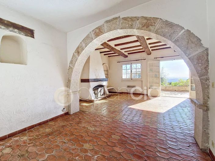 Image No.7-2 Bed House for sale