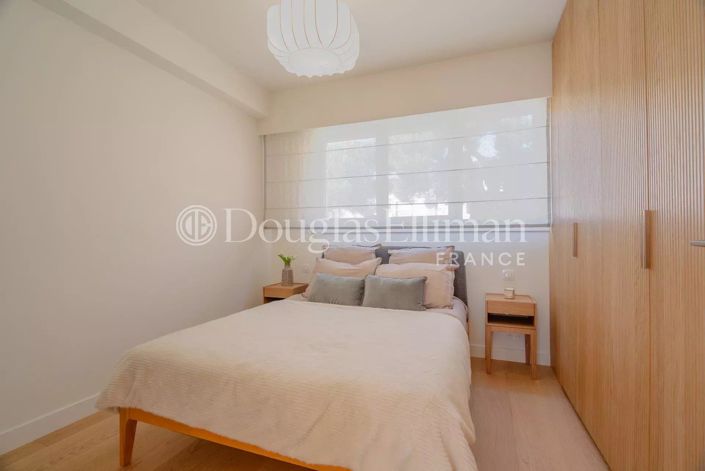 Image No.9-3 Bed Apartment for sale