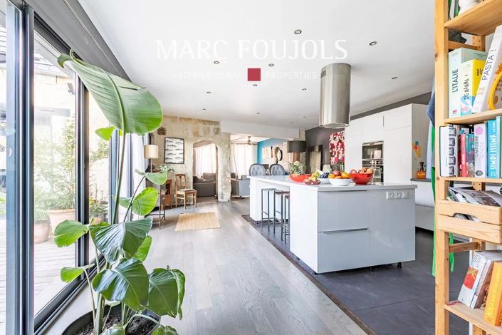 Image No.8-5 Bed House for sale