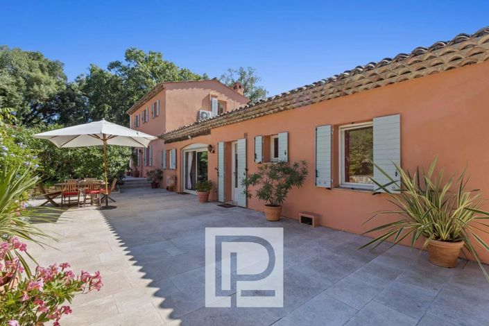 Image No.17-6 Bed House for sale