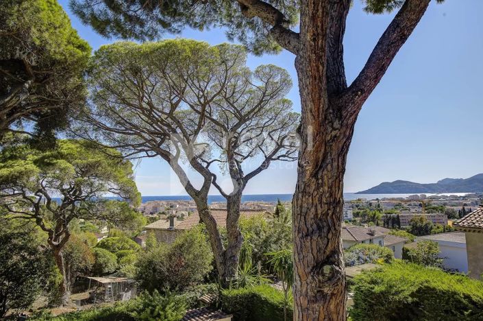 Image No.4-3 Bed House for sale