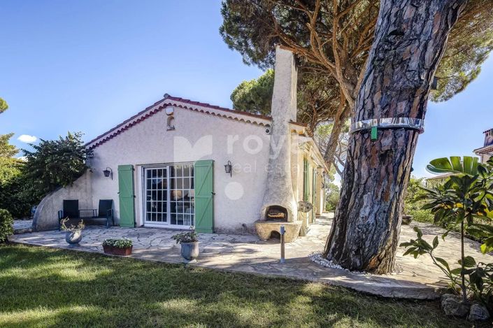 Image No.8-3 Bed House for sale