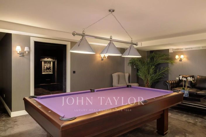 Image No.21-8 Bed House for sale