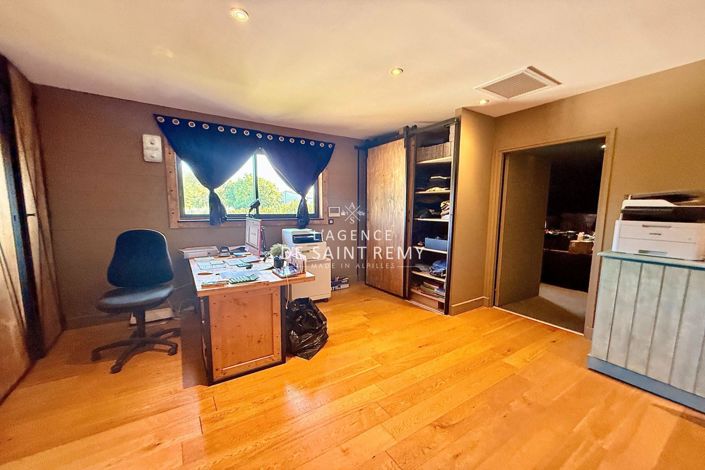 Image No.14-9 Bed House for sale