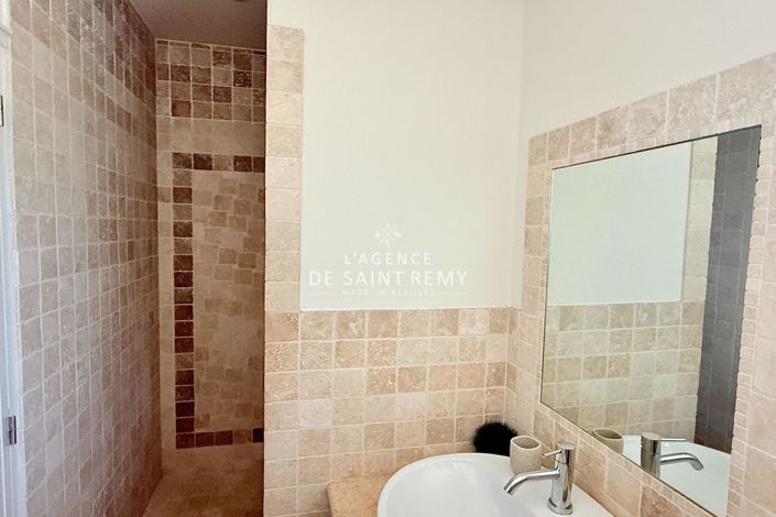 Image No.15-9 Bed House for sale