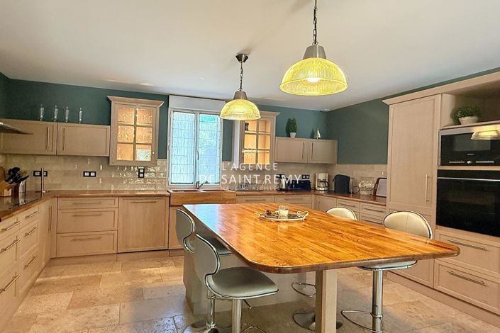 Image No.9-9 Bed House for sale