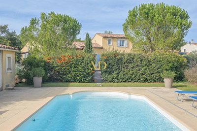 5 Bed House for sale