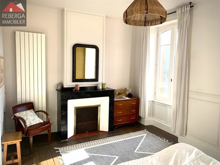 Image No.18-8 Bed House for sale