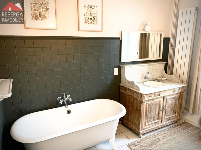 Image No.22-8 Bed House for sale