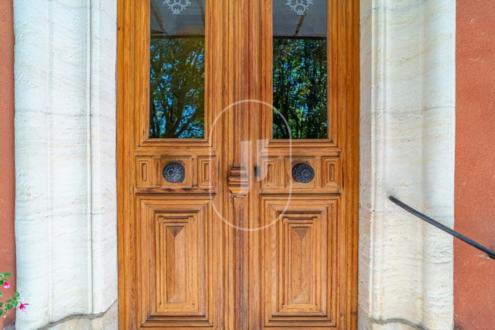 Image No.11-5 Bed House for sale