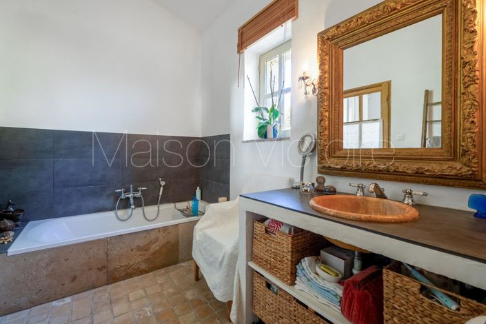 Image No.11-3 Bed House for sale