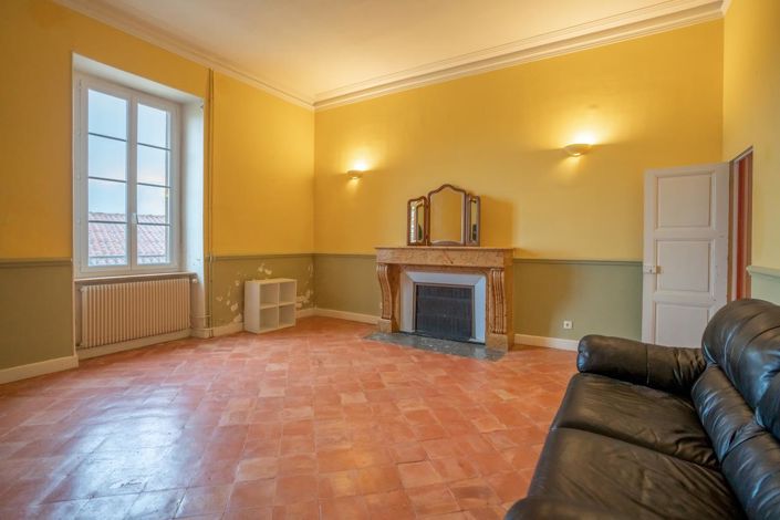 Image No.14-6 Bed House for sale