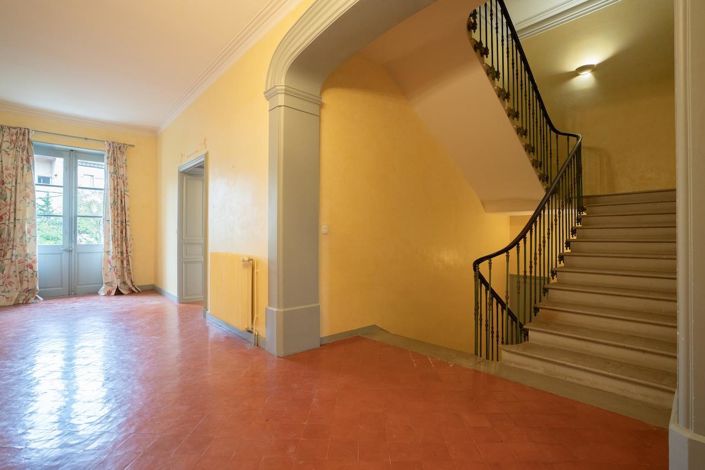 Image No.23-6 Bed House for sale