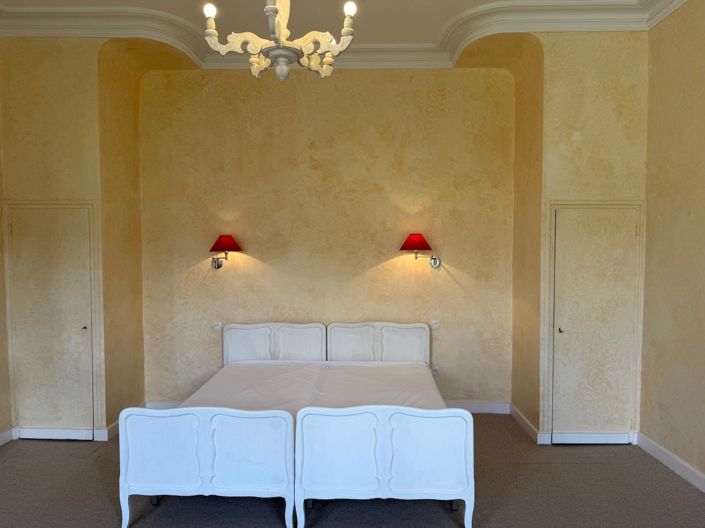 Image No.32-6 Bed House for sale