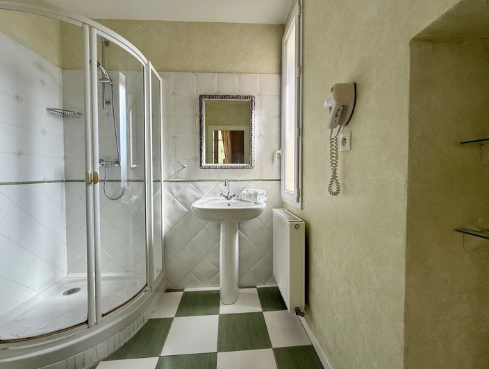 Image No.34-6 Bed House for sale