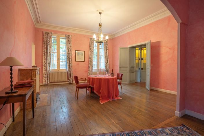 Image No.9-6 Bed House for sale