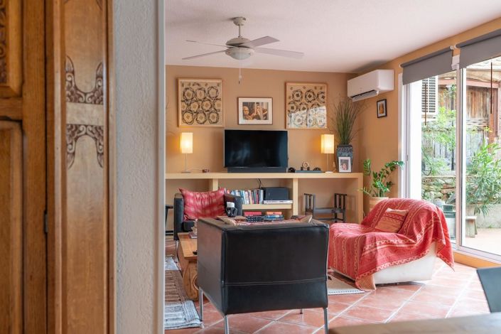 Image No.10-3 Bed House for sale