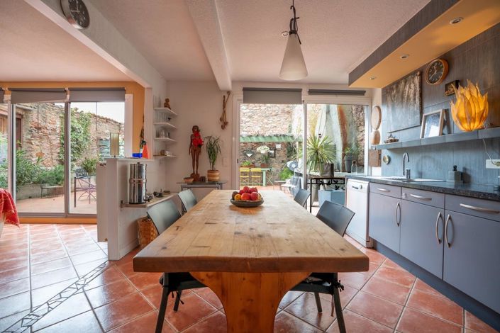 Image No.8-3 Bed House for sale