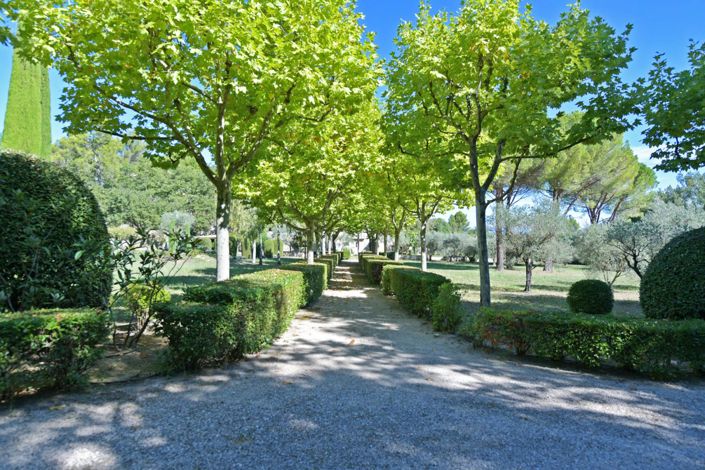 Image No.2-4 Bed House for sale