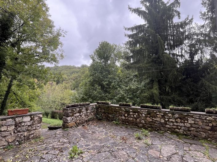 Image No.18-5 Bed House for sale