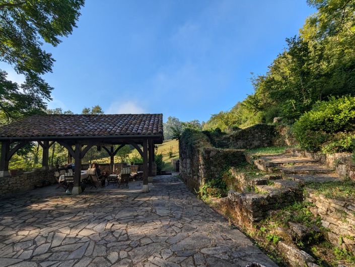 Image No.5-5 Bed House for sale