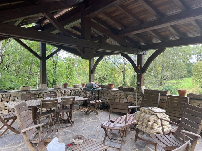 Image No.6-5 Bed House for sale