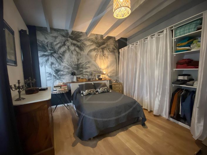 Image No.5-7 Bed House for sale