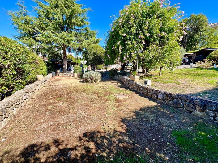 Image No.3-5 Bed House for sale