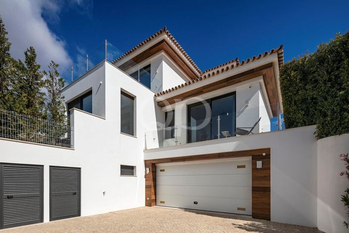 Image No.25-4 Bed House for sale