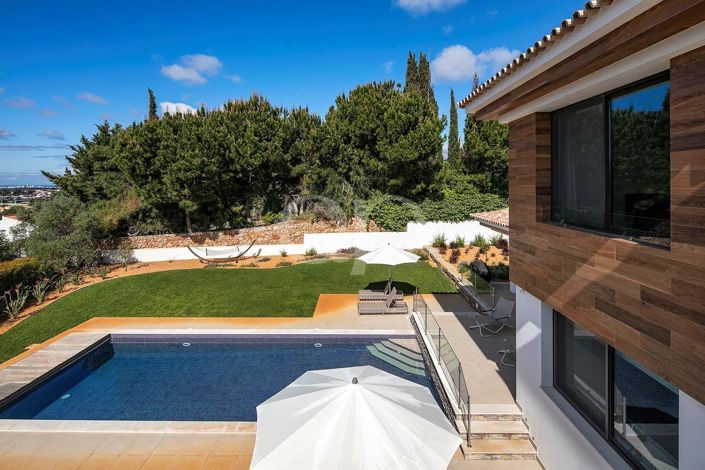 Image No.26-4 Bed House for sale