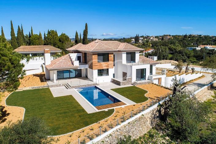 Image No.32-4 Bed House for sale