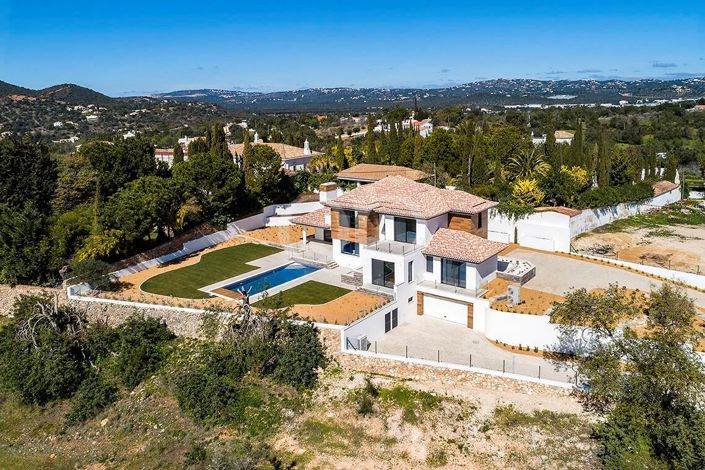 Image No.33-4 Bed House for sale