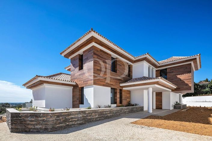 Image No.46-4 Bed House for sale