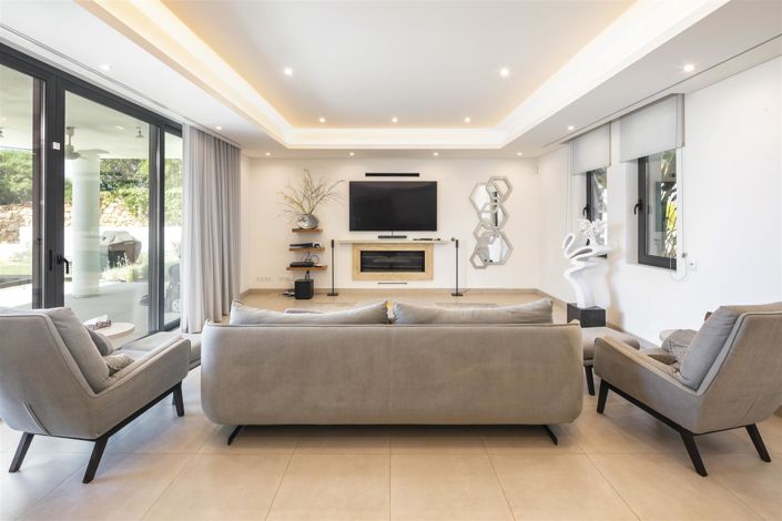 Image No.54-4 Bed House for sale