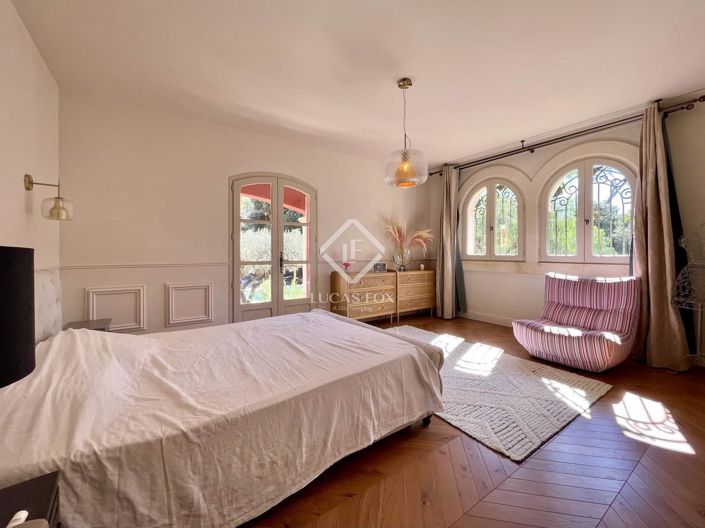 Image No.10-6 Bed House for sale