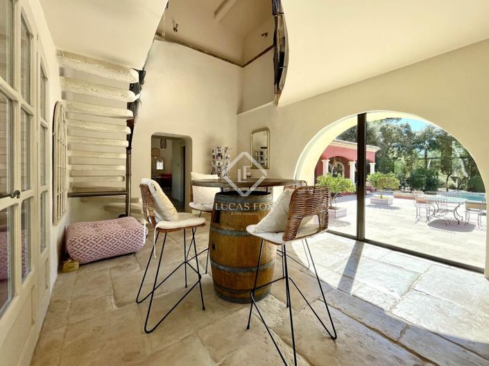 Image No.12-6 Bed House for sale