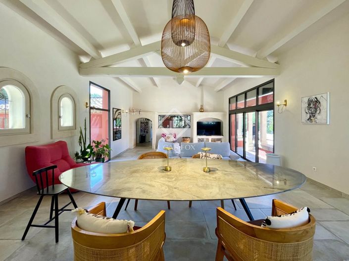 Image No.15-6 Bed House for sale