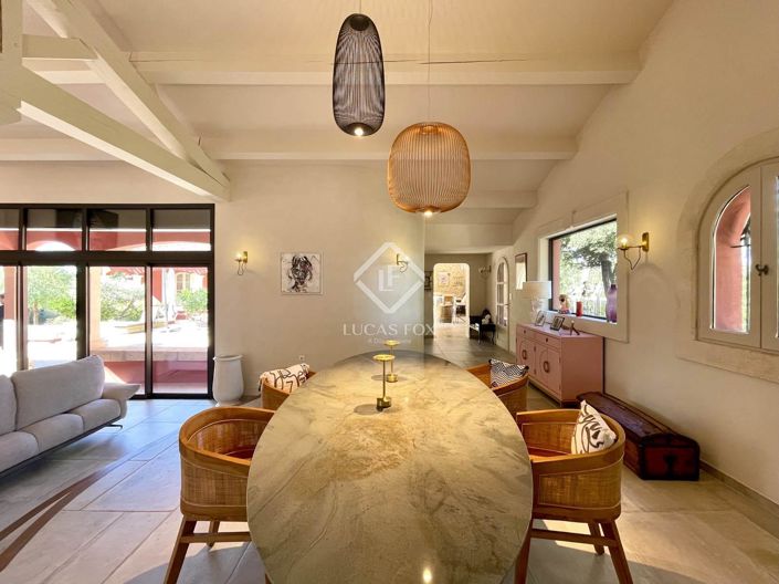 Image No.19-6 Bed House for sale