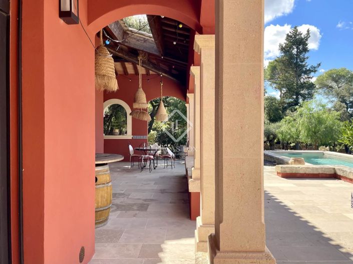 Image No.24-6 Bed House for sale