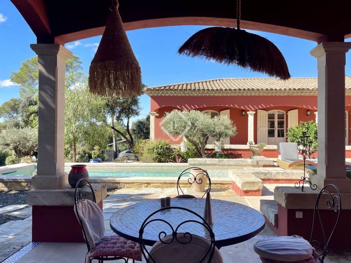 Image No.9-6 Bed House for sale