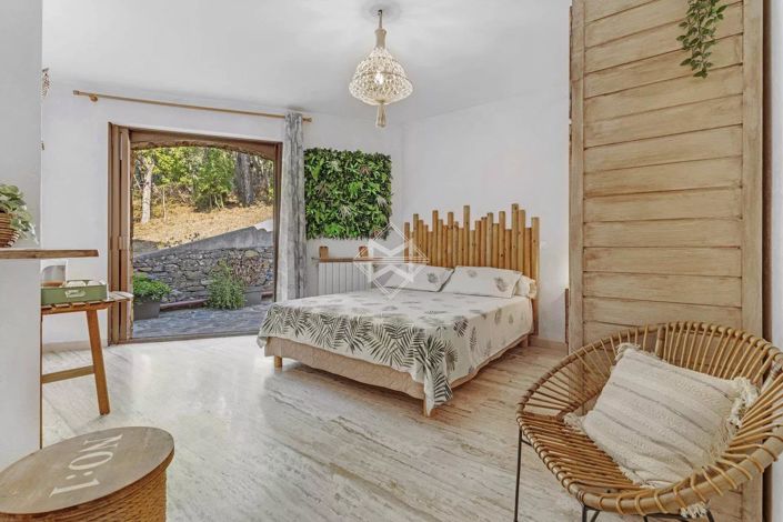 Image No.15-7 Bed House for sale