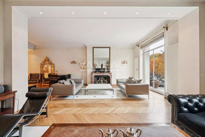 Image No.3-3 Bed Apartment for sale