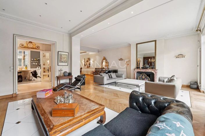 Image No.9-3 Bed Apartment for sale