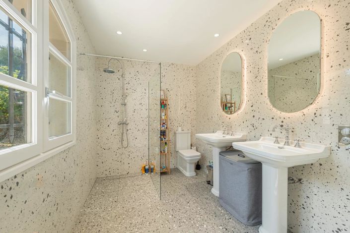 Image No.16-5 Bed House for sale