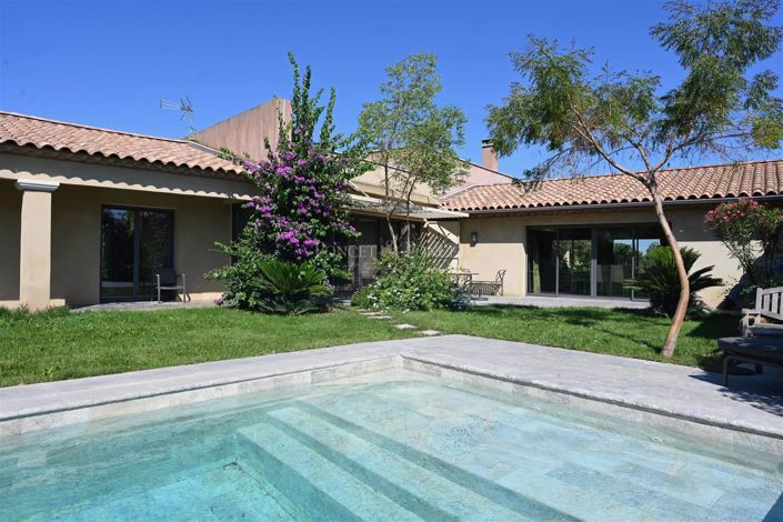 Image No.13-4 Bed House for sale