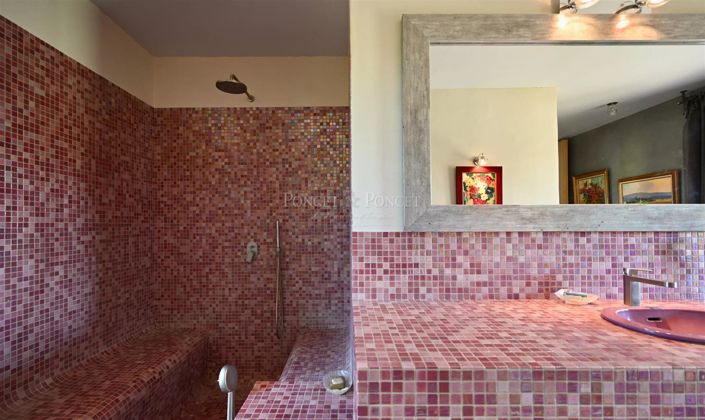 Image No.22-4 Bed House for sale