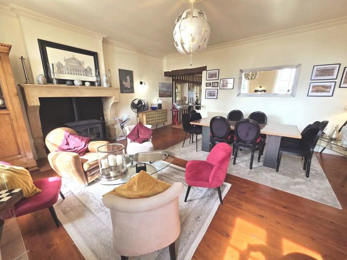 Image No.11-7 Bed House for sale