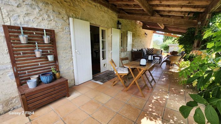 Image No.15-7 Bed House for sale